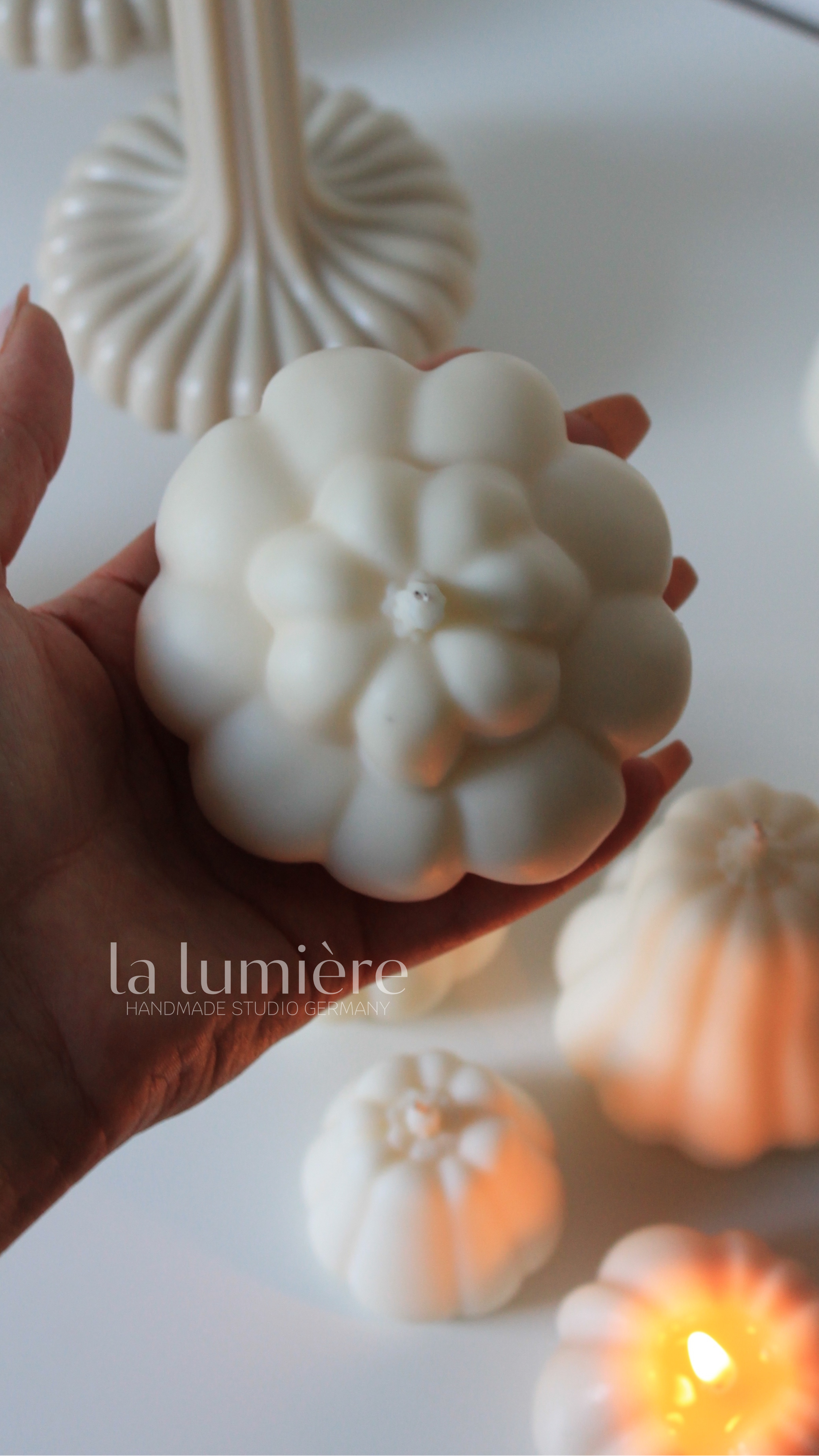Aesthetic Pumpkin - Plumpkin