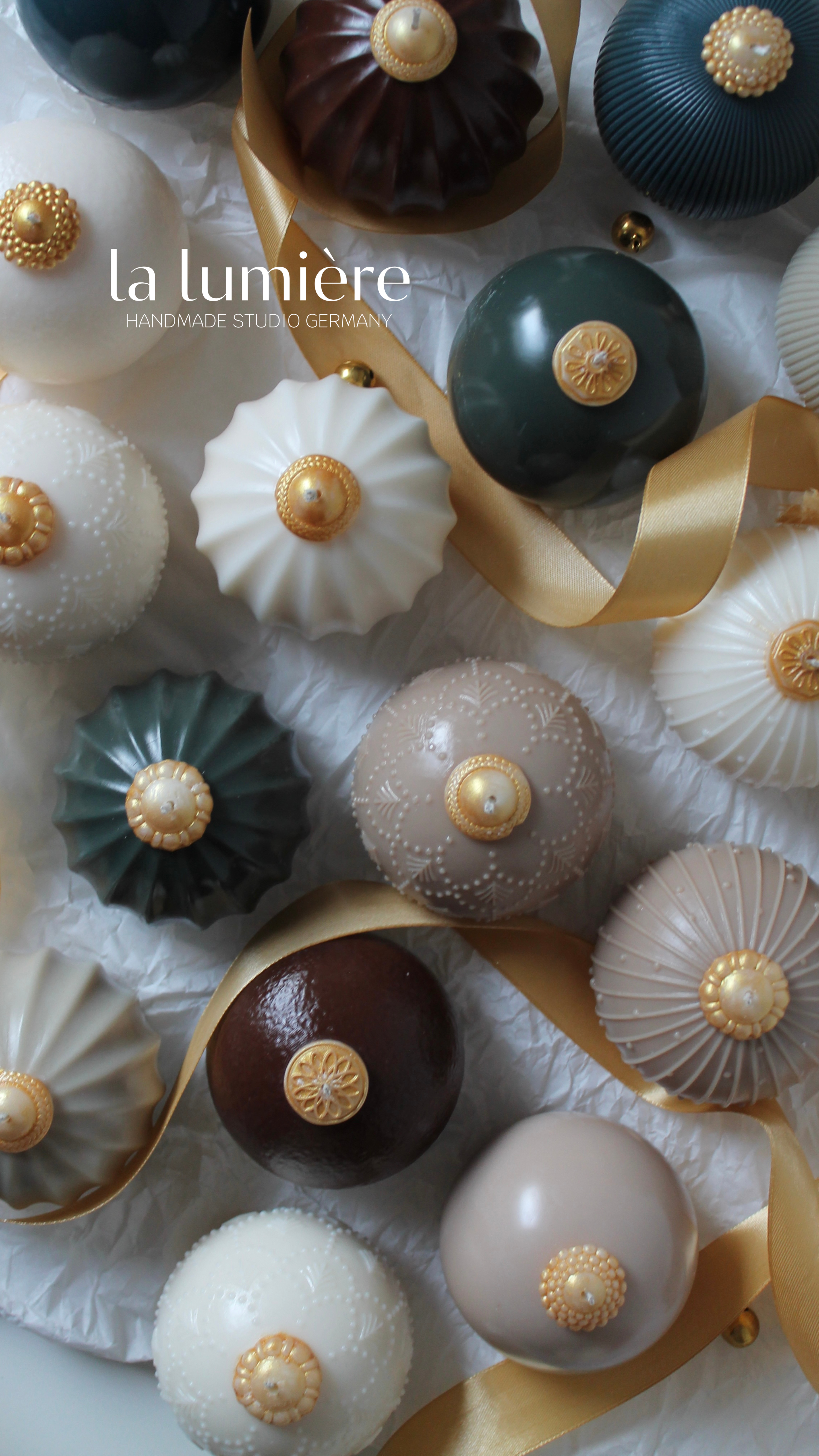 Elegante Weihnachtskugel - Sculpted